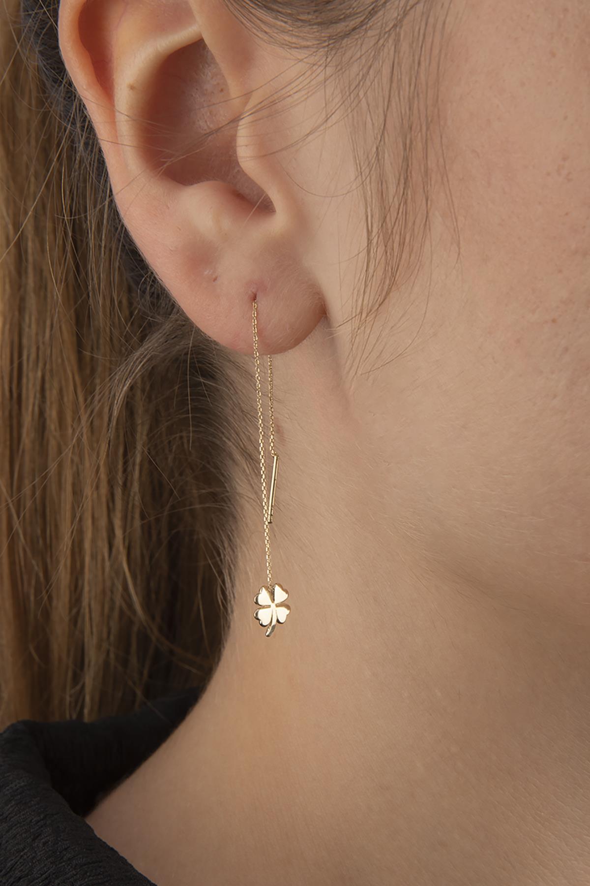 14K Gold Fine Chain Clover Dangle Stud Earrings