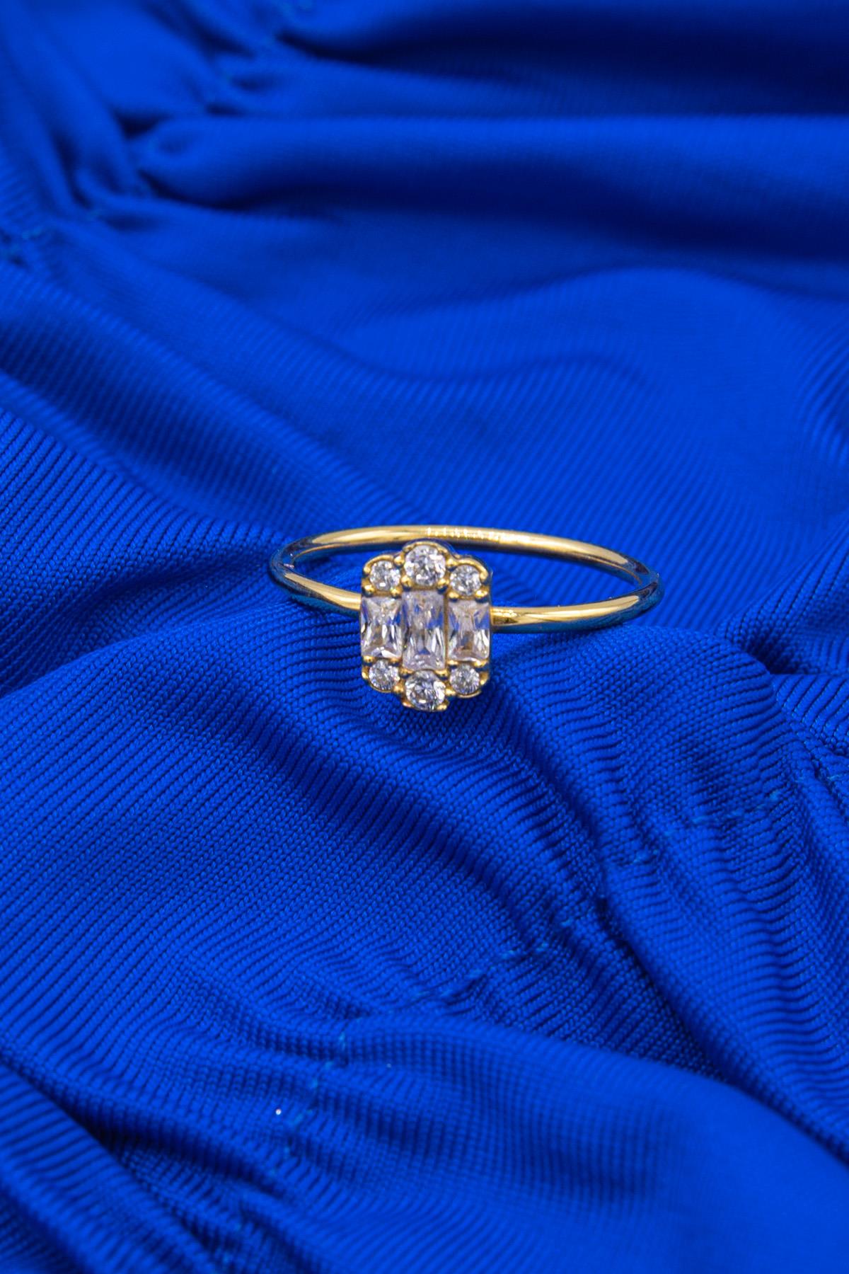 14K Gold 3 Stone Baguette Stone Ring