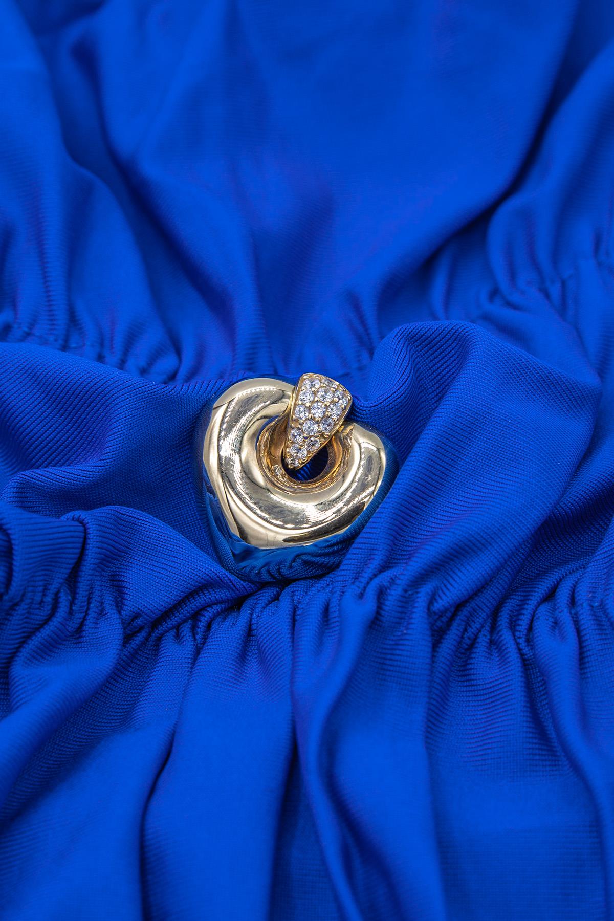 14K Gold Alluring Heart Pendant