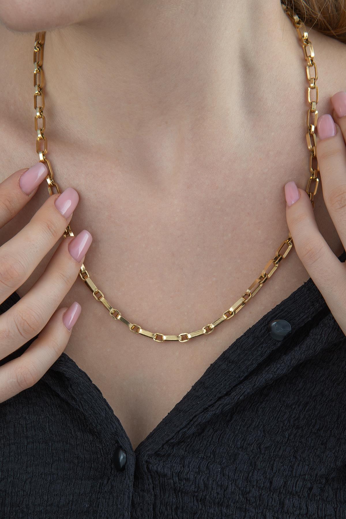 14K Gold Alternating Rectangle Paperclip Chain 0.196 inch