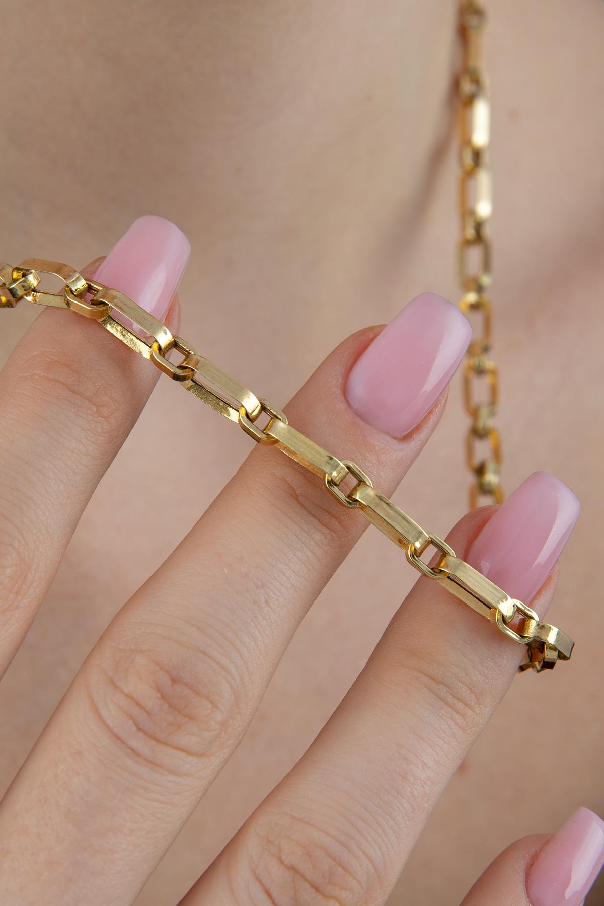 14K Gold Alternating Rectangle Paperclip Chain 0.196 inch