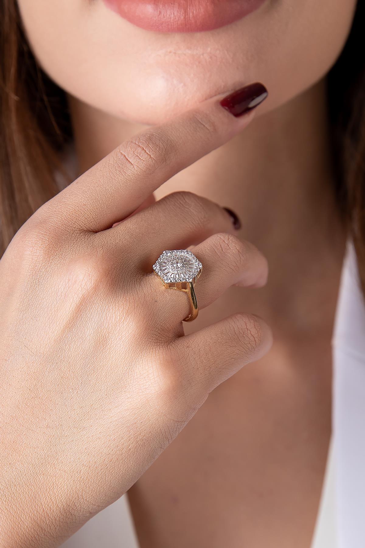 14K Gold Angular Trapeze Ring
