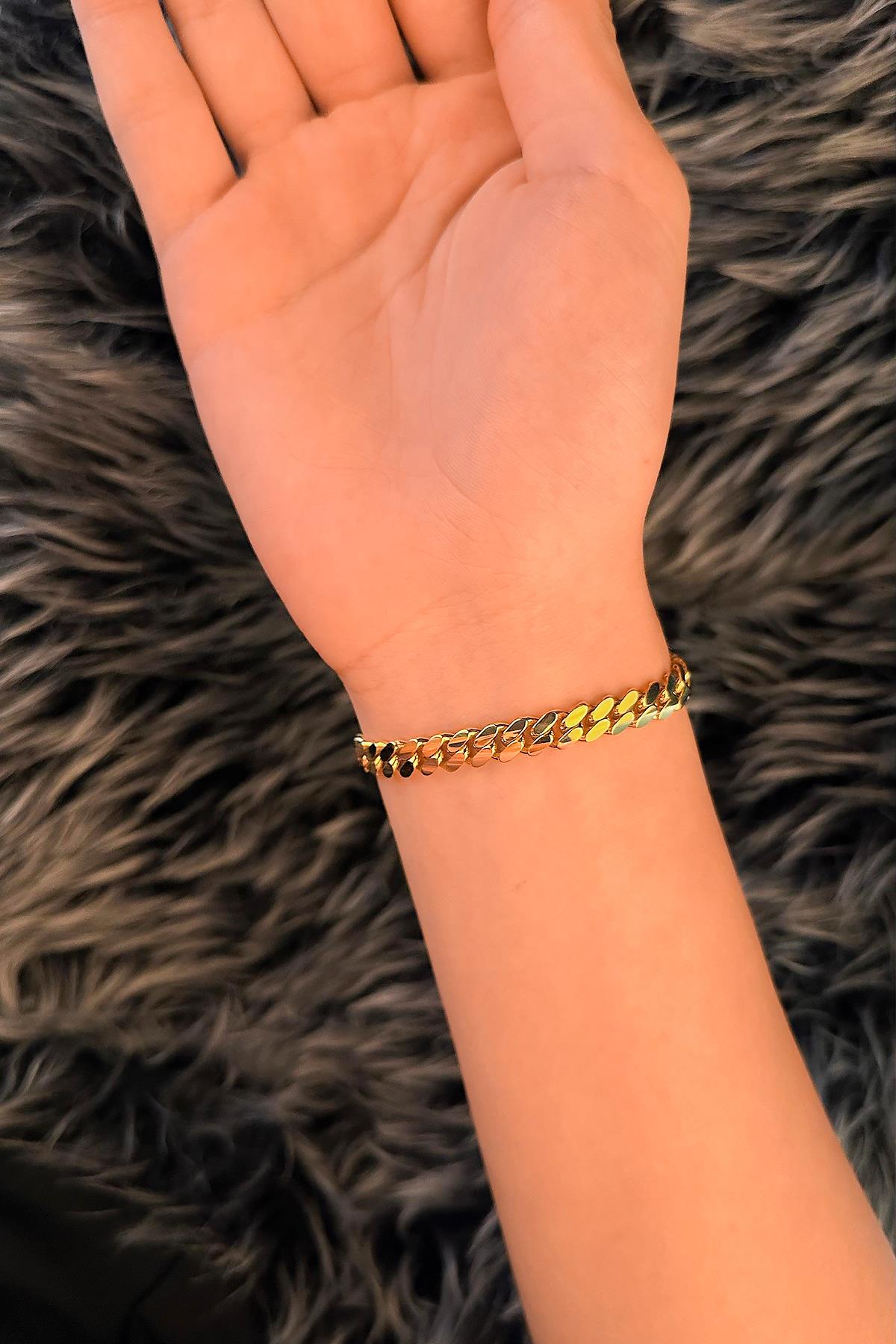 14K Gold Clover Cuban Link Bracelet