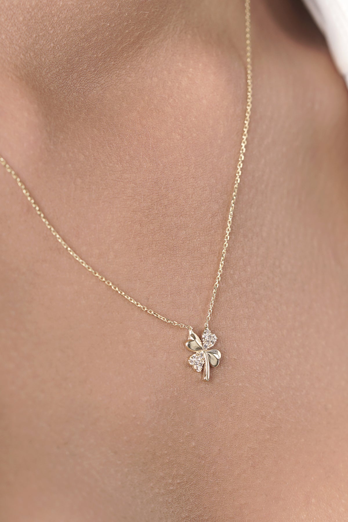 14K Gold Clover Necklace