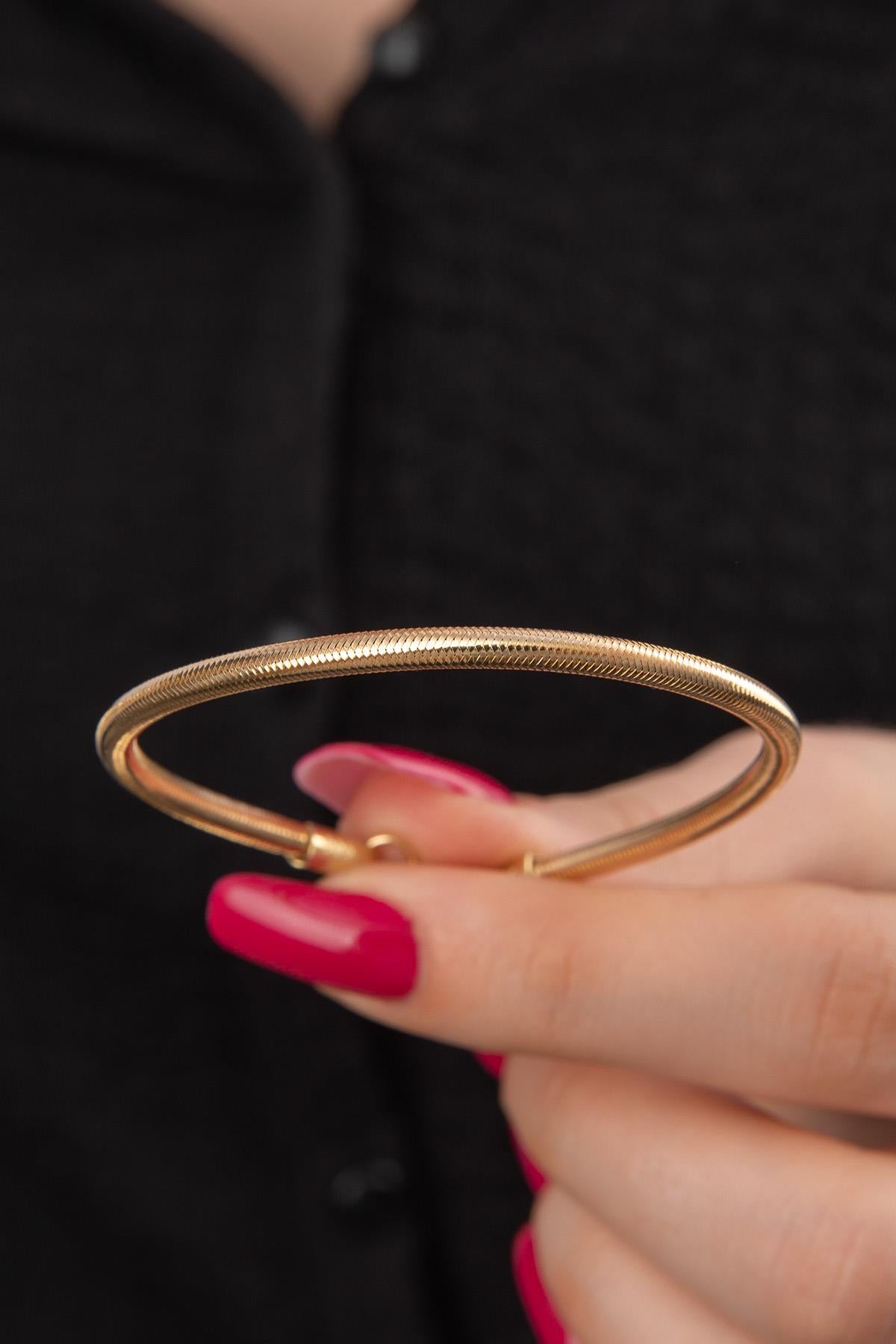 14K Gold Flexible Bracelet