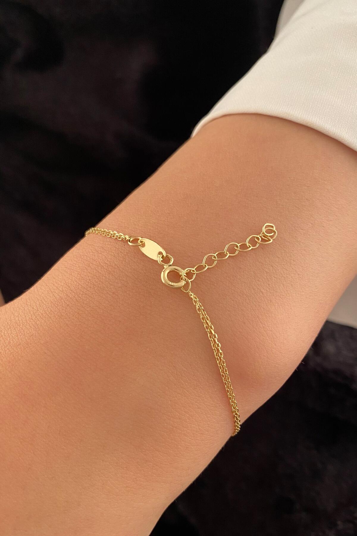 14K Gold Footprint Shape Bracelet