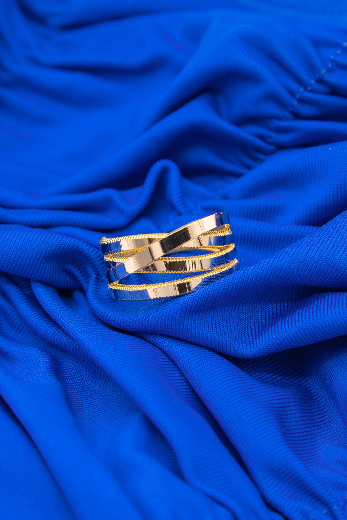 14K Gold Gleaming 4 Spiral Ring