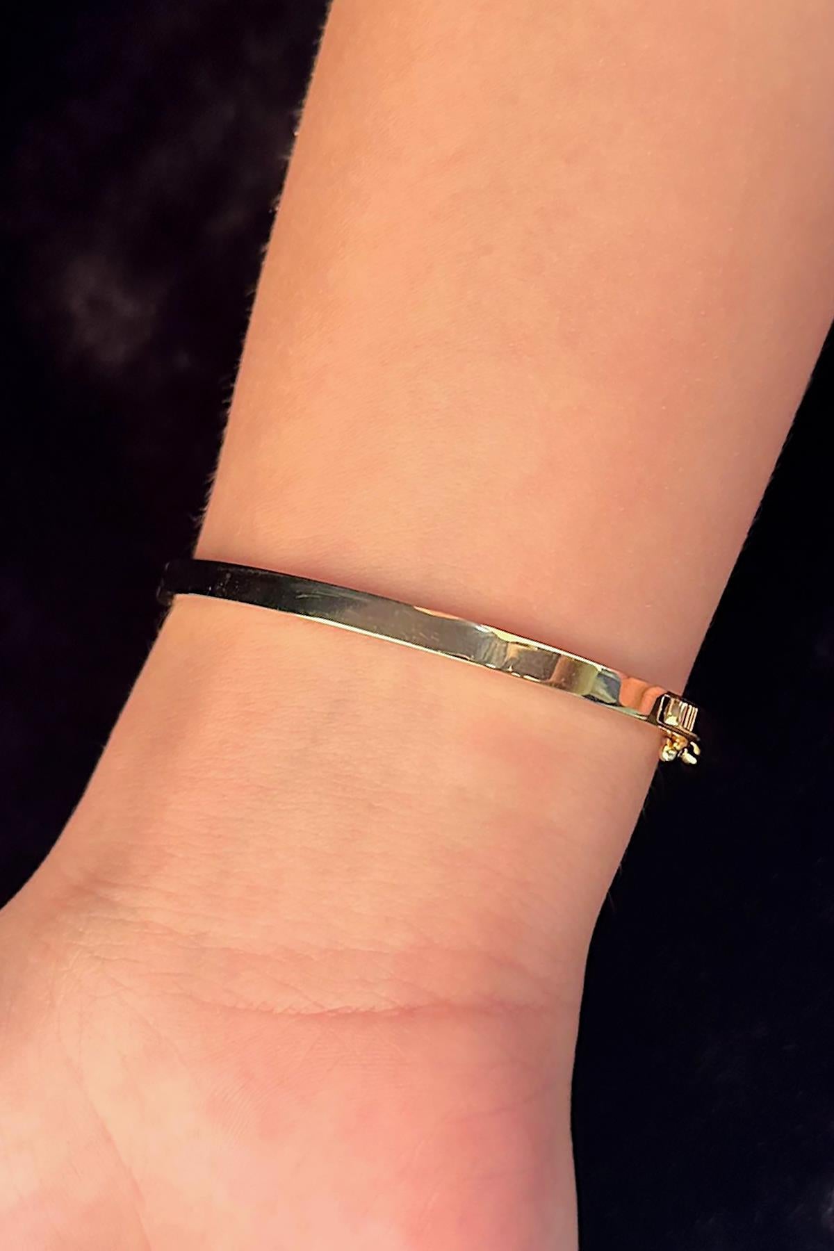 14K Gold Green Enamel Clover Bangle