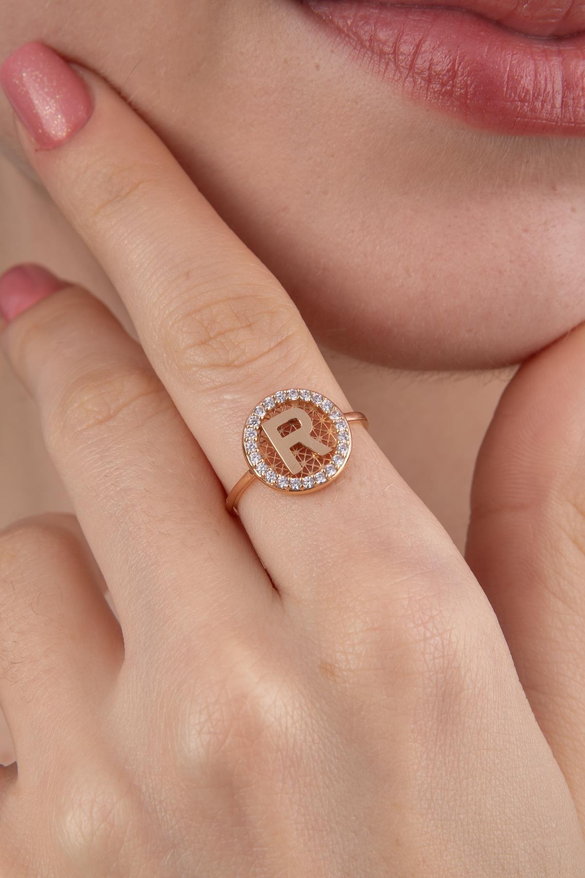 14K Gold Initial R Letter Ring