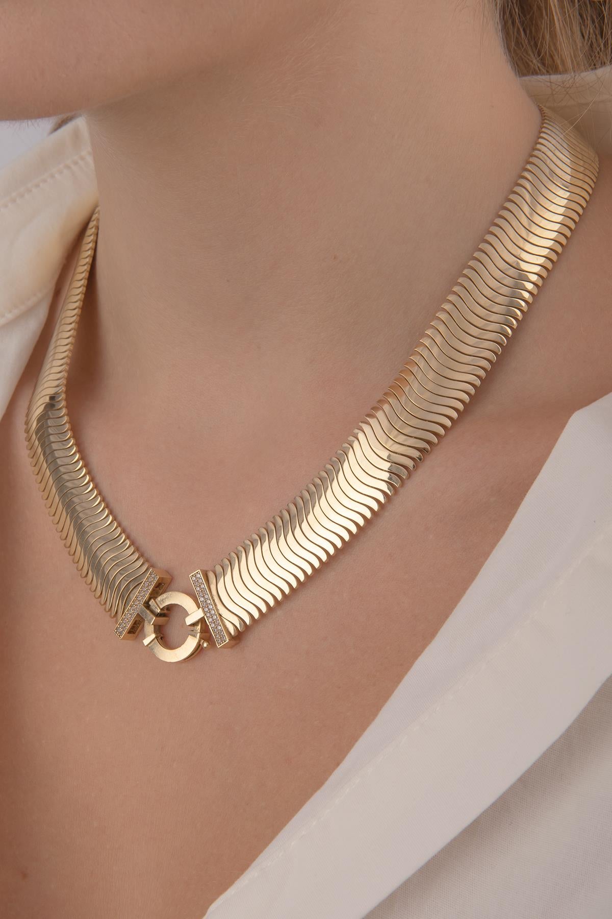 14K Gold İtalian Snake Back Necklace 0.649 inch