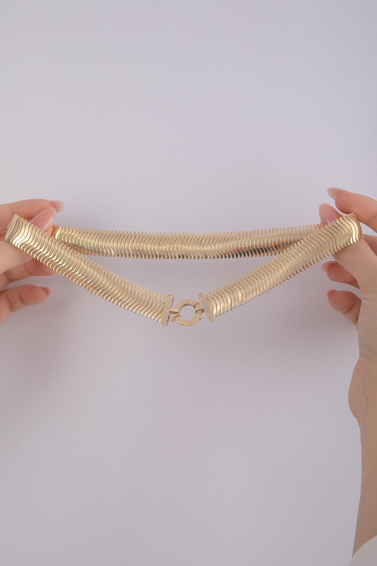 14K Gold İtalian Snake Back Necklace 0.649 inch