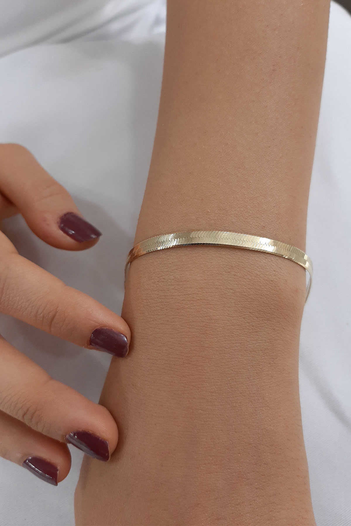 14K Gold Medium Herringbone Bracelet