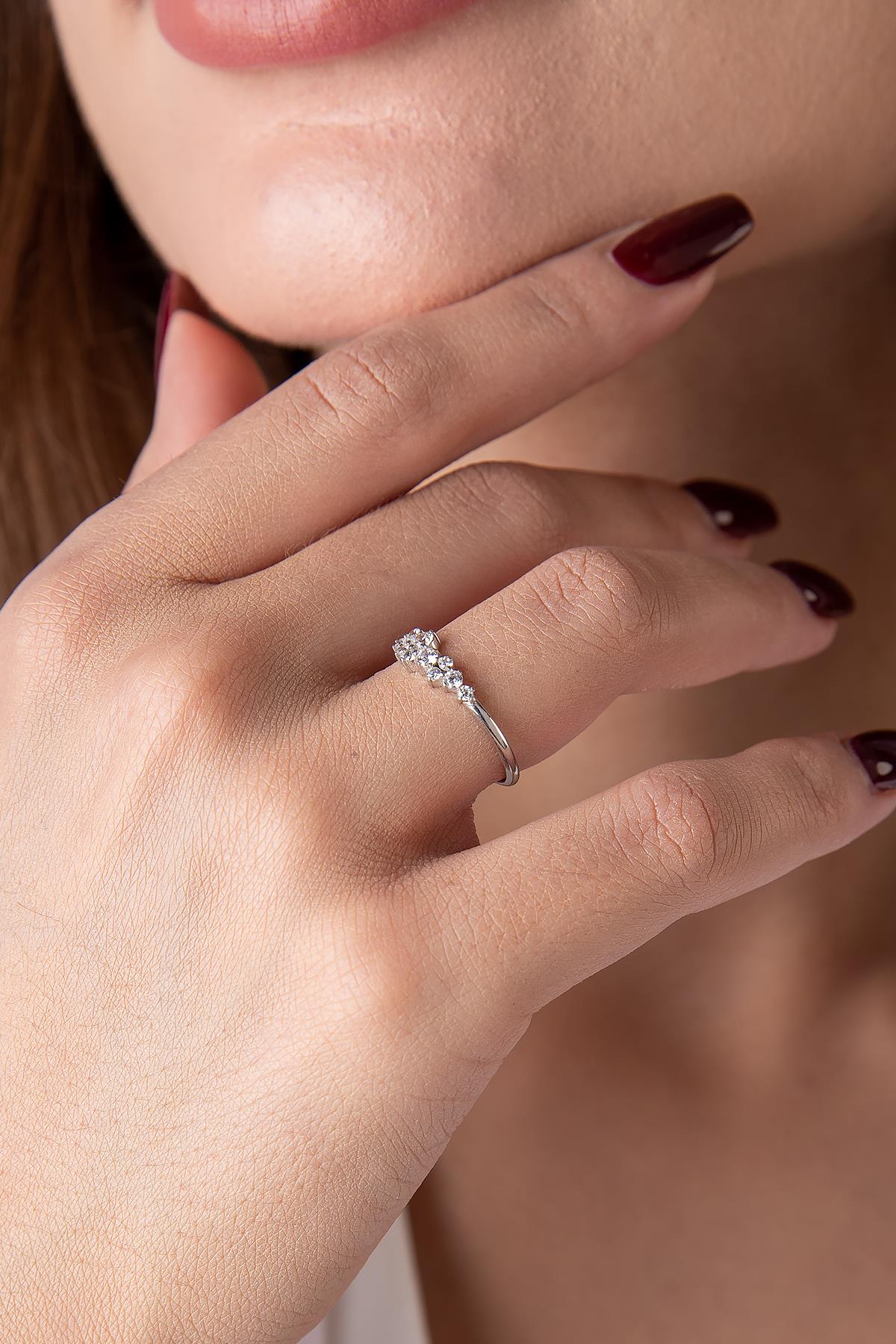 14K Gold Mini Stone Queen Ring
