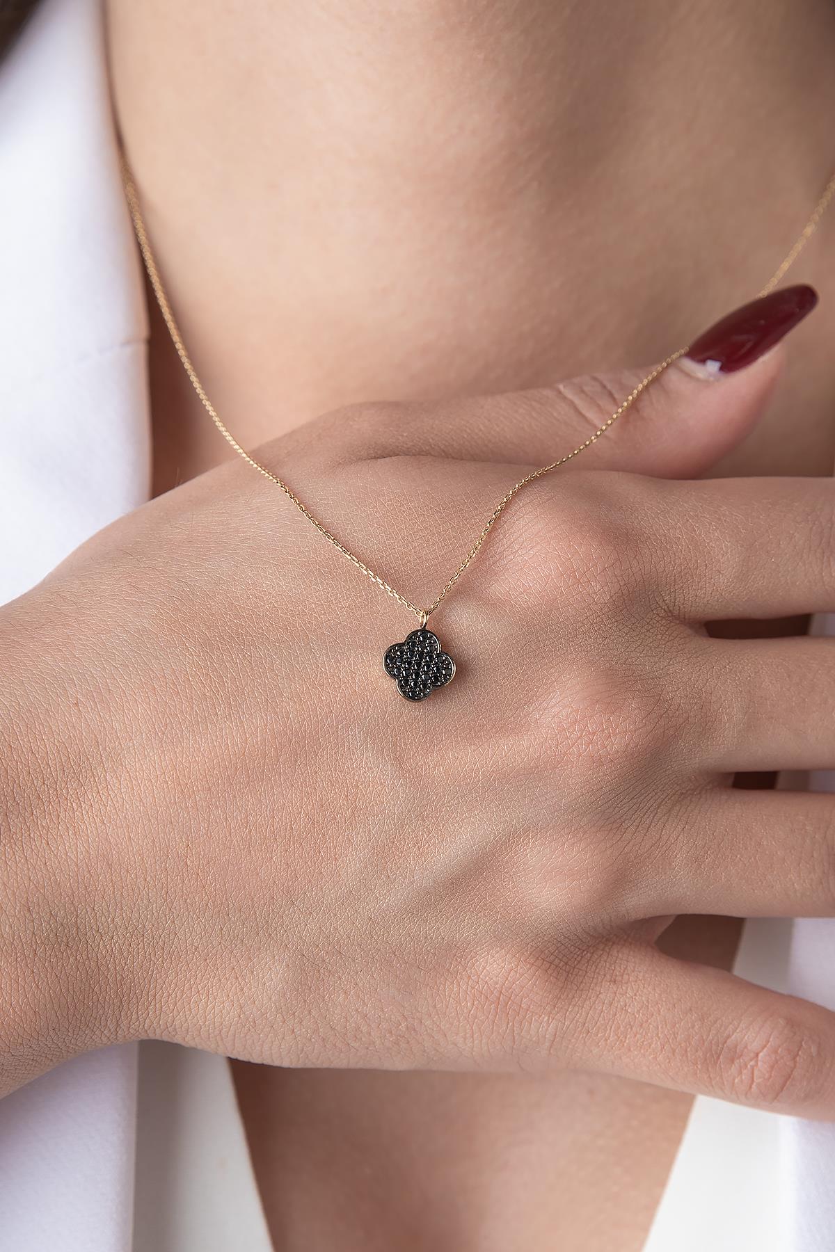 14K Gold Onyx Stone Clover Necklace