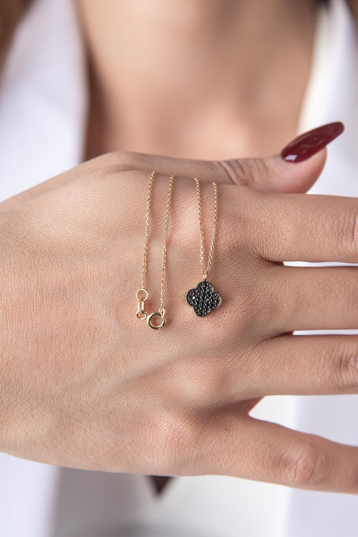 14K Gold Onyx Stone Clover Necklace