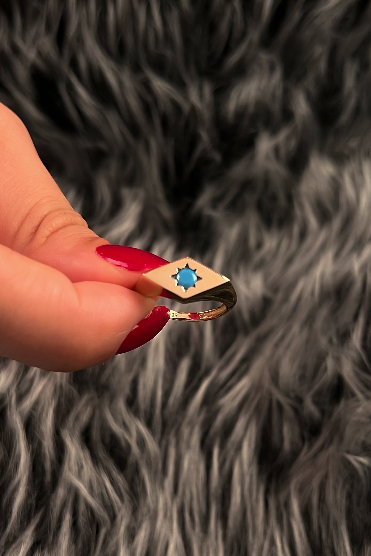 14K Gold Star Burst Signet Ring With Turquoise Blue Stone