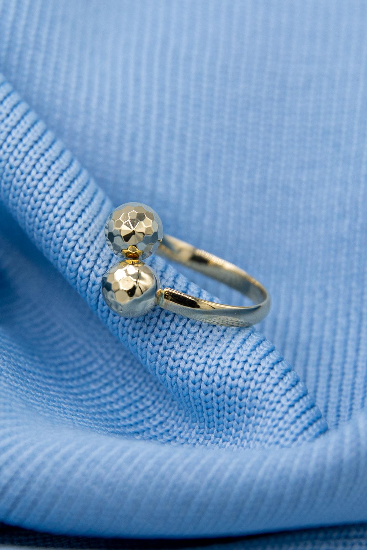14K Gold Two Faceted Ball Ring
