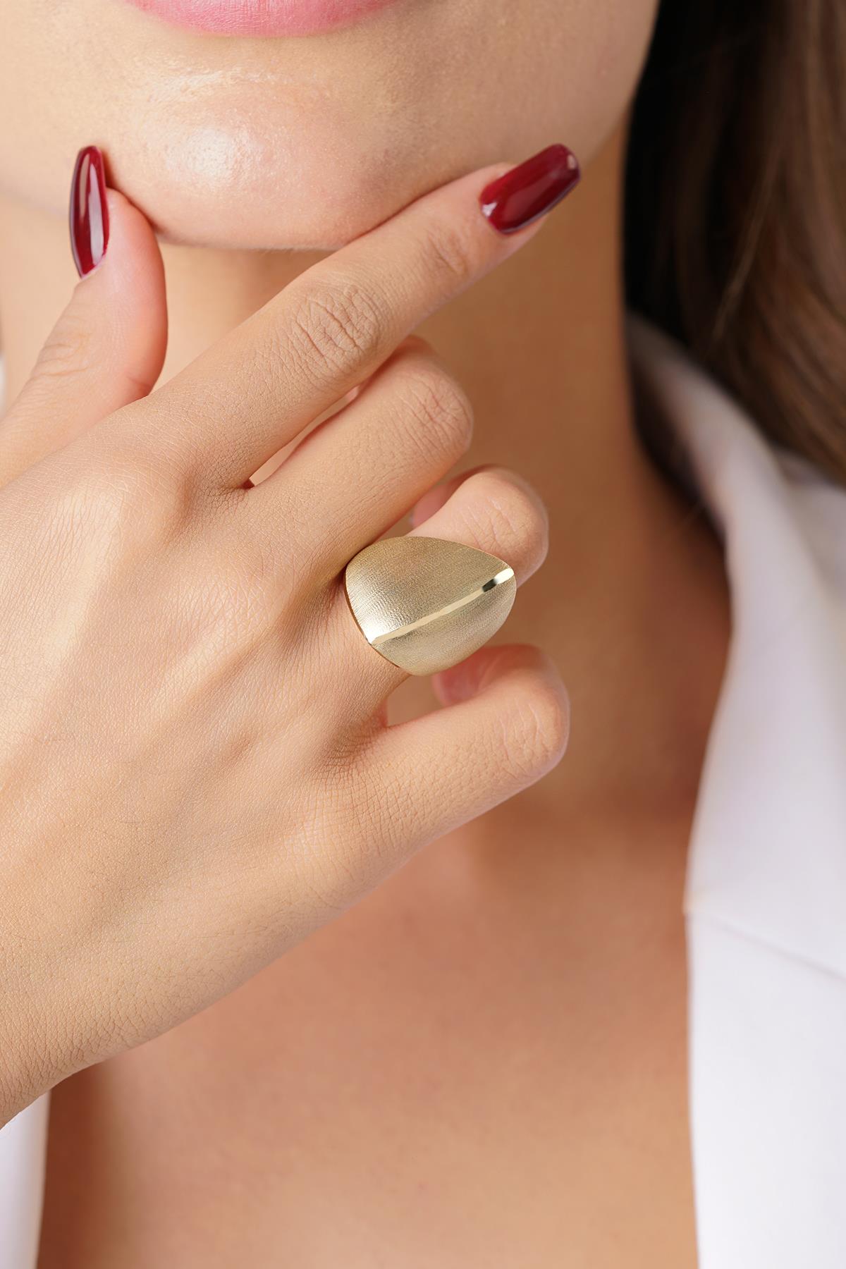 14ct Gold Arina Style Gold Band Ring