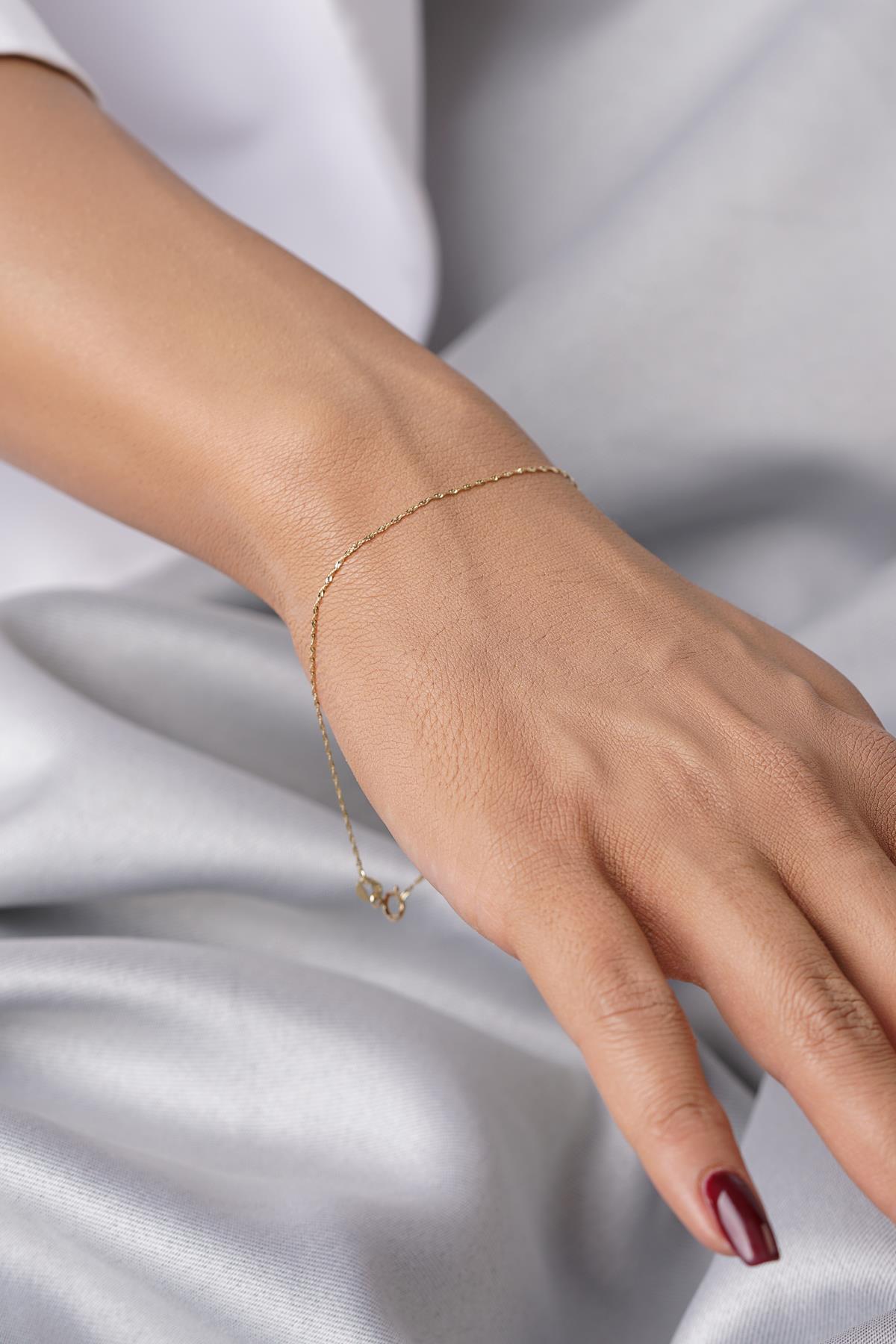 14ct Gold Dainty Singapore Bracelet