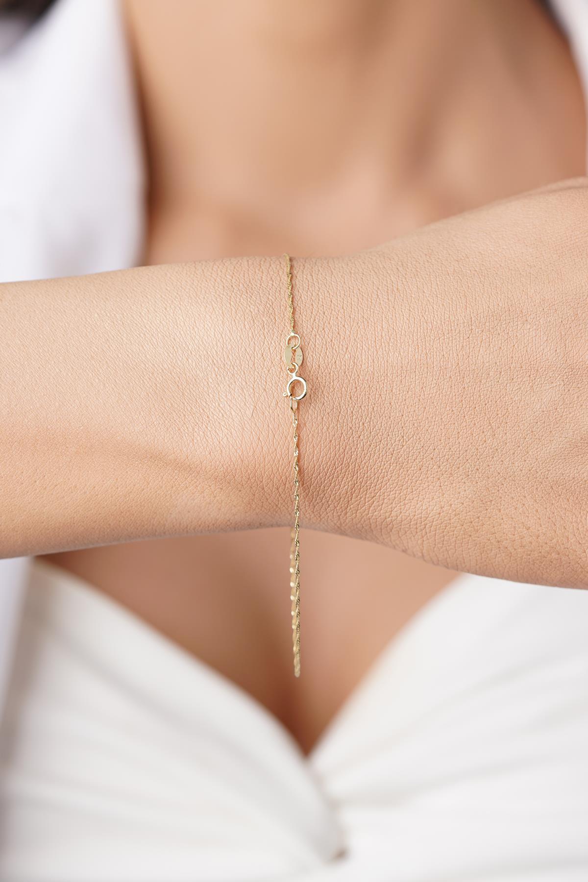 14ct Gold Dainty Singapore Bracelet