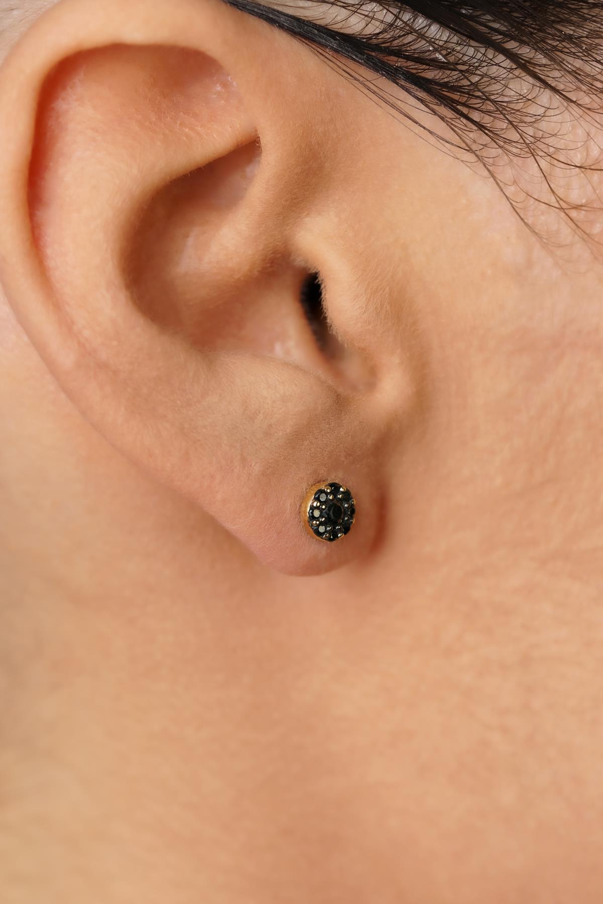 14ct Gold Daisy Earrings with Black Onyx