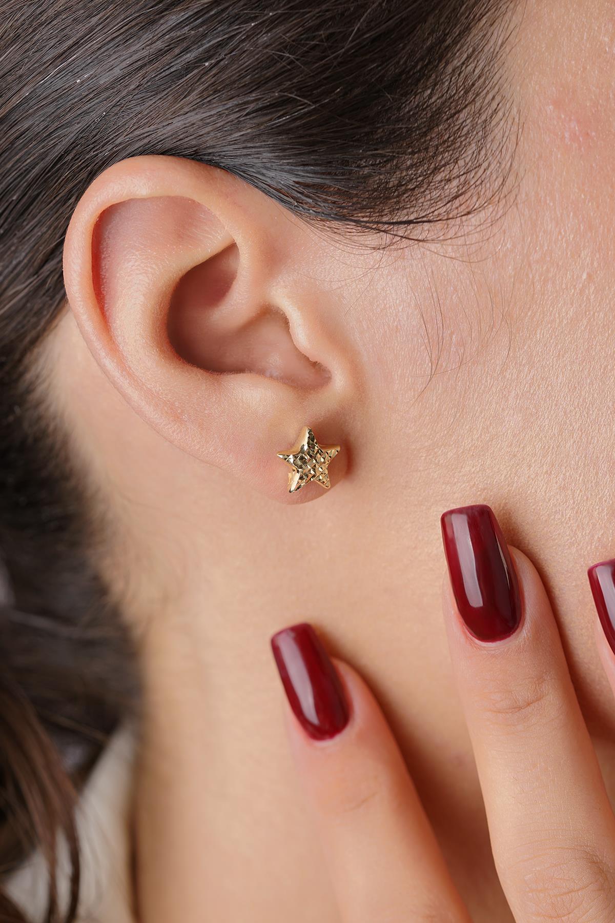 14ct Gold Etched Star Stud Earrings