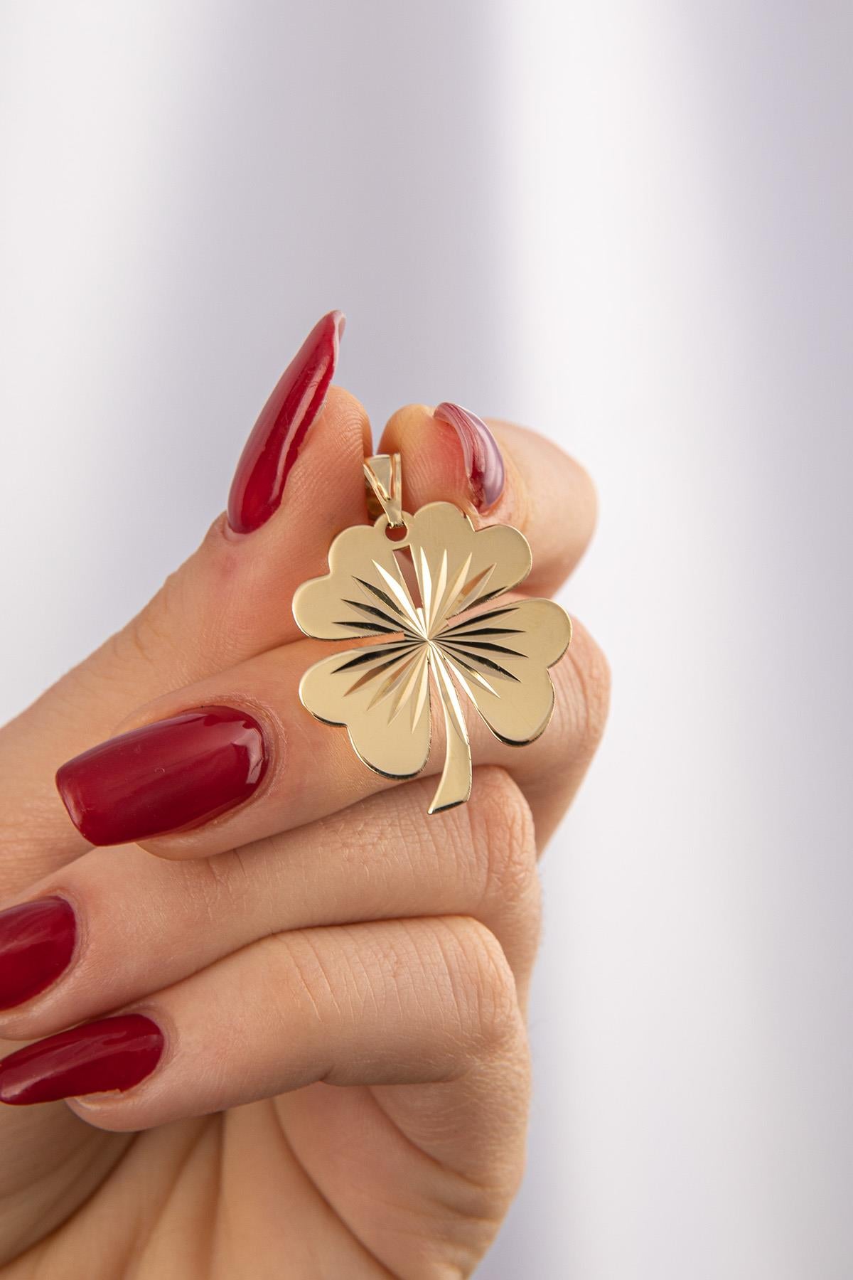 14ct Gold Medium Four Leaf Clover Charm