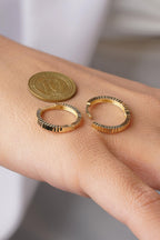 14ct Gold Midi Diamond-Cut Hoop Earrings