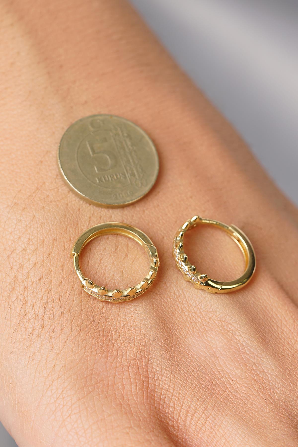 14ct Gold Shimmering Pave Hoop Earrings