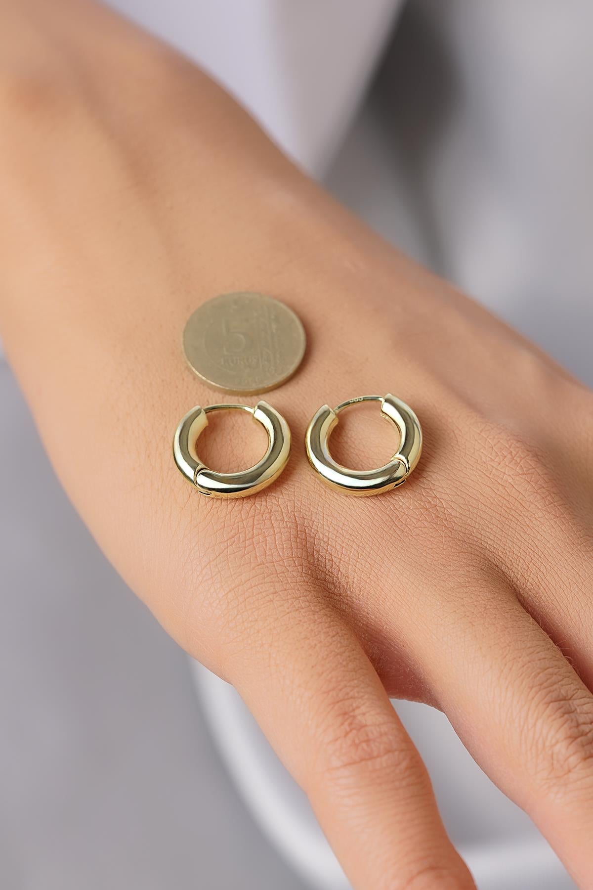 14ct Gold Smooth Cylinder Hoop Earrings