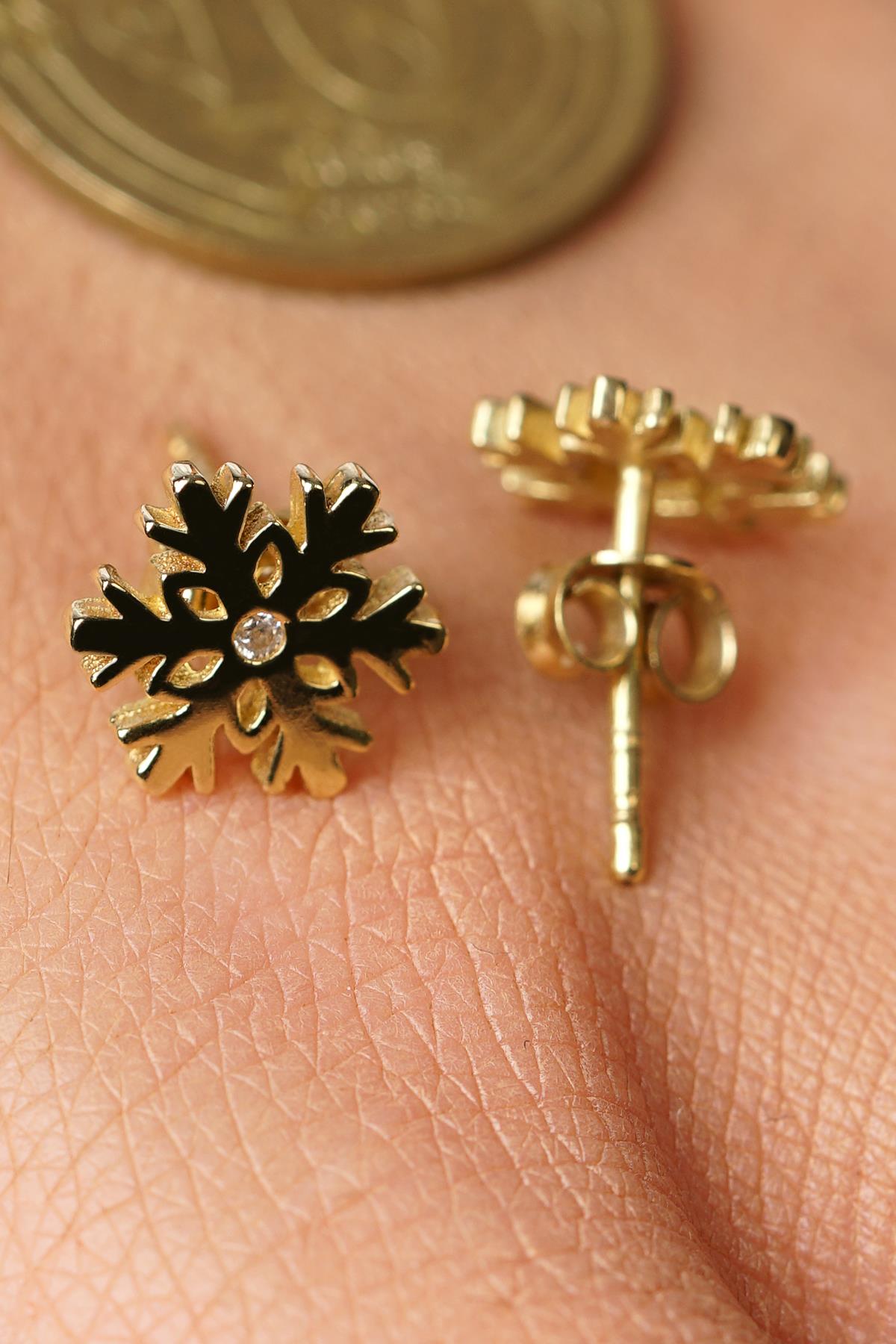 14ct Gold Snowflake Studs with Solitaire