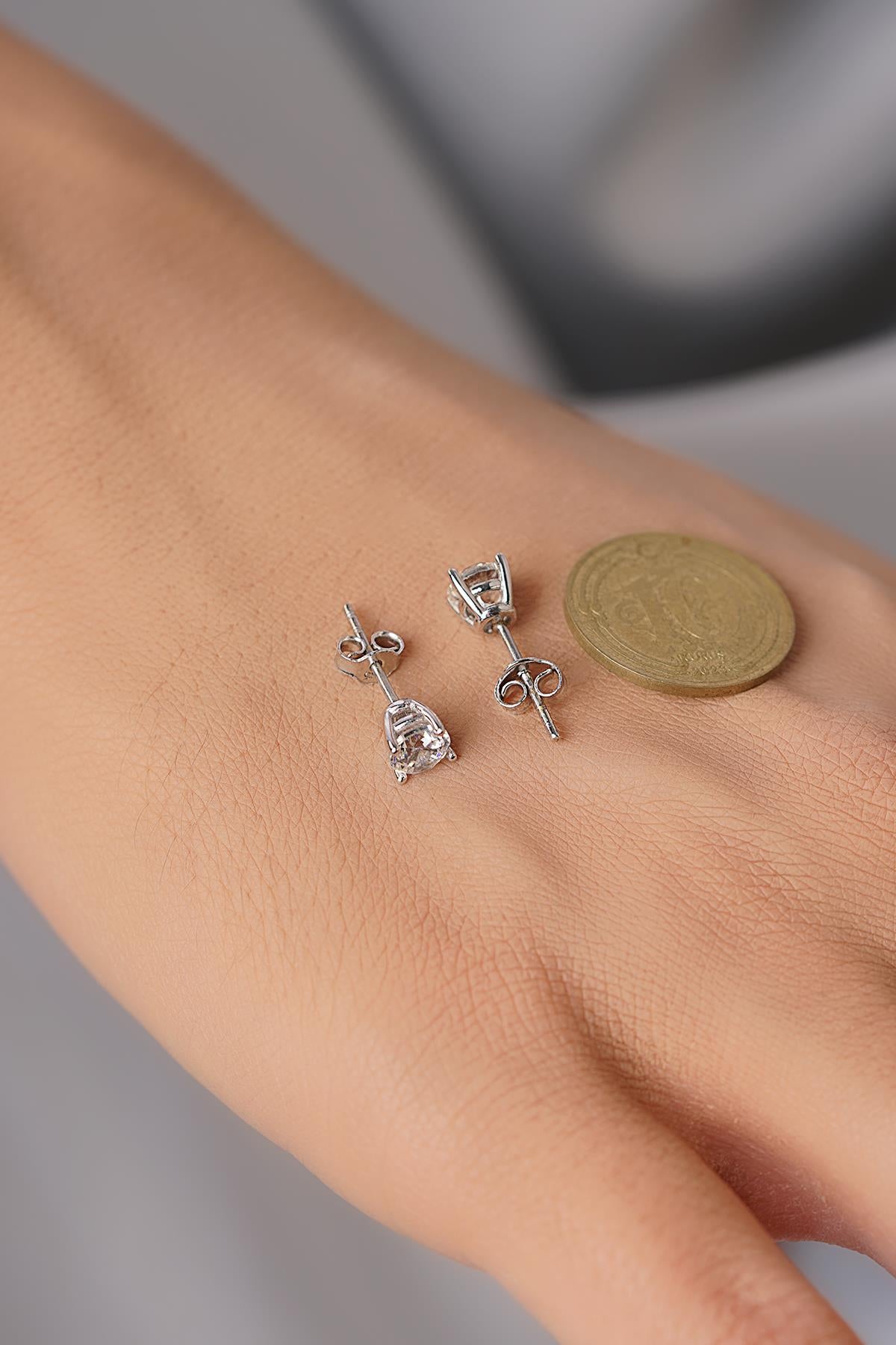 14ct Gold Solitaire Stud Earrings