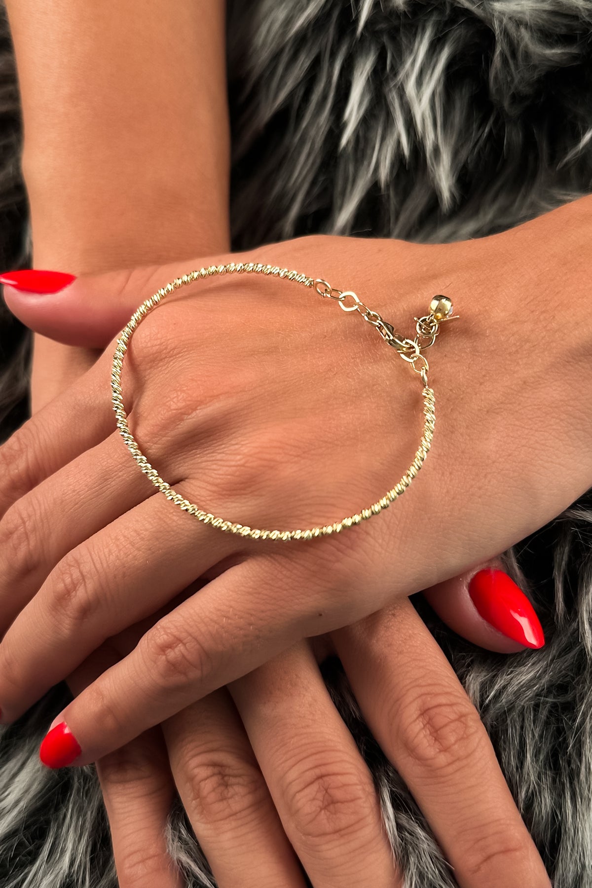 14ct Gold 1 Row Dorica Cuff Bracelet