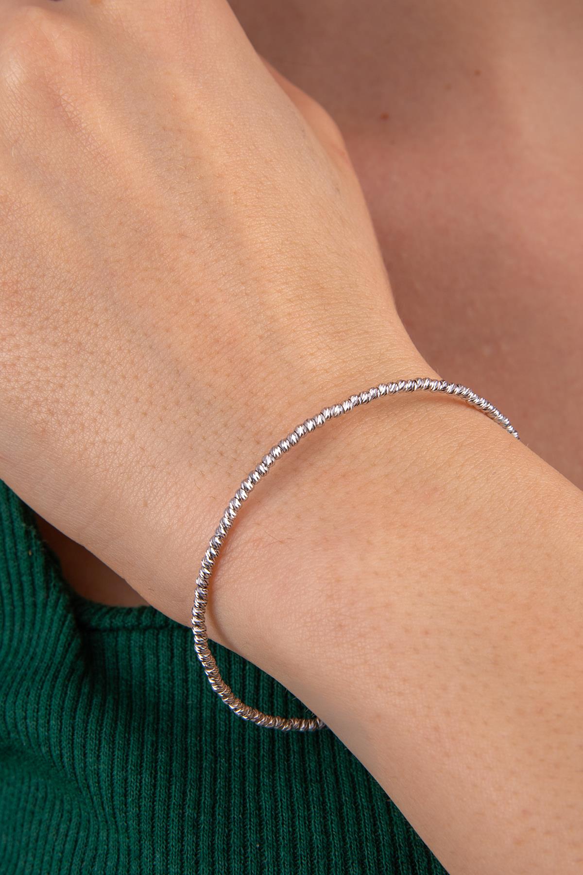 14ct Gold 1 Row Dorica Cuff Bracelet