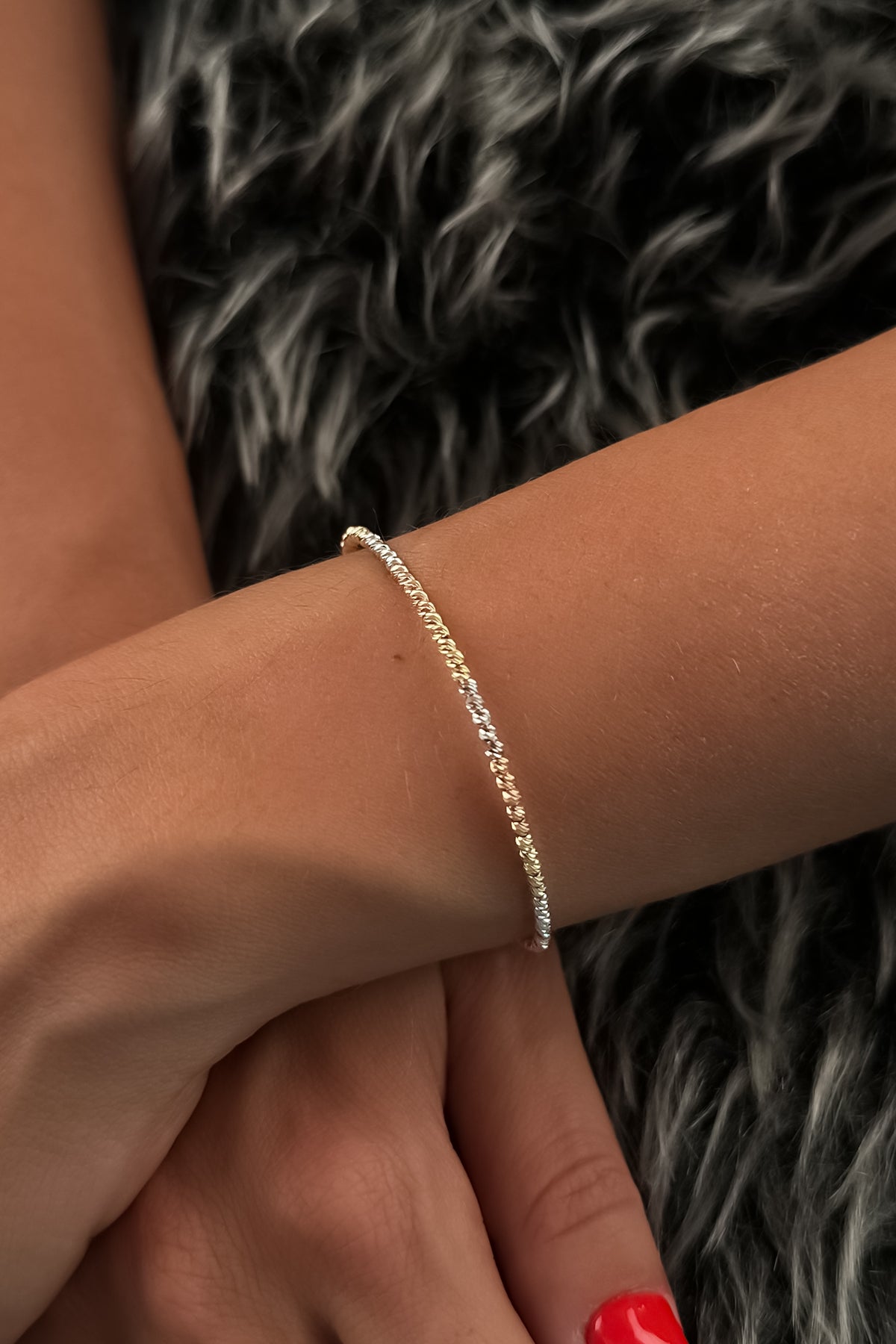 14ct Gold 1 Row Mixed Color Dorica Cuff Bracelet