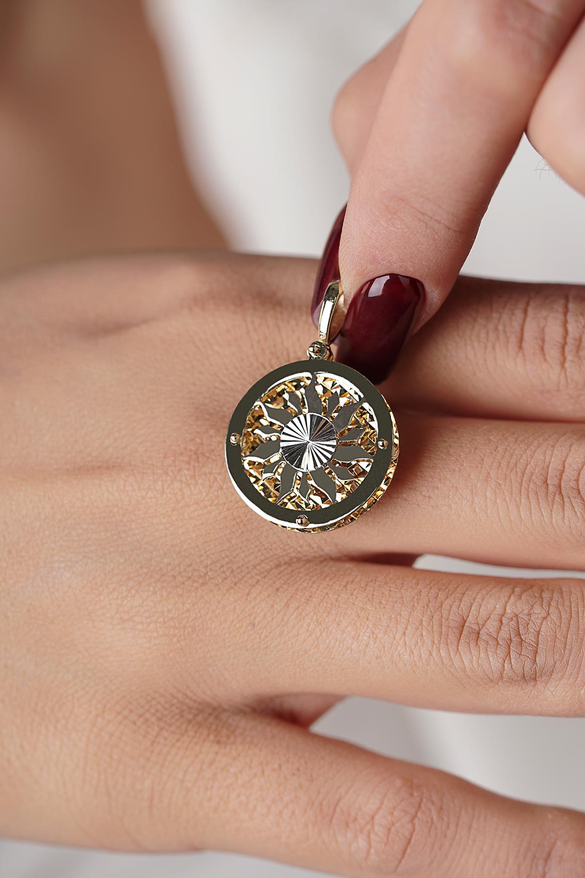 14ct Gold 3D Sun Pendant