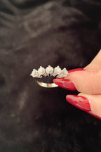 14ct Gold 5 Stone Ring 3