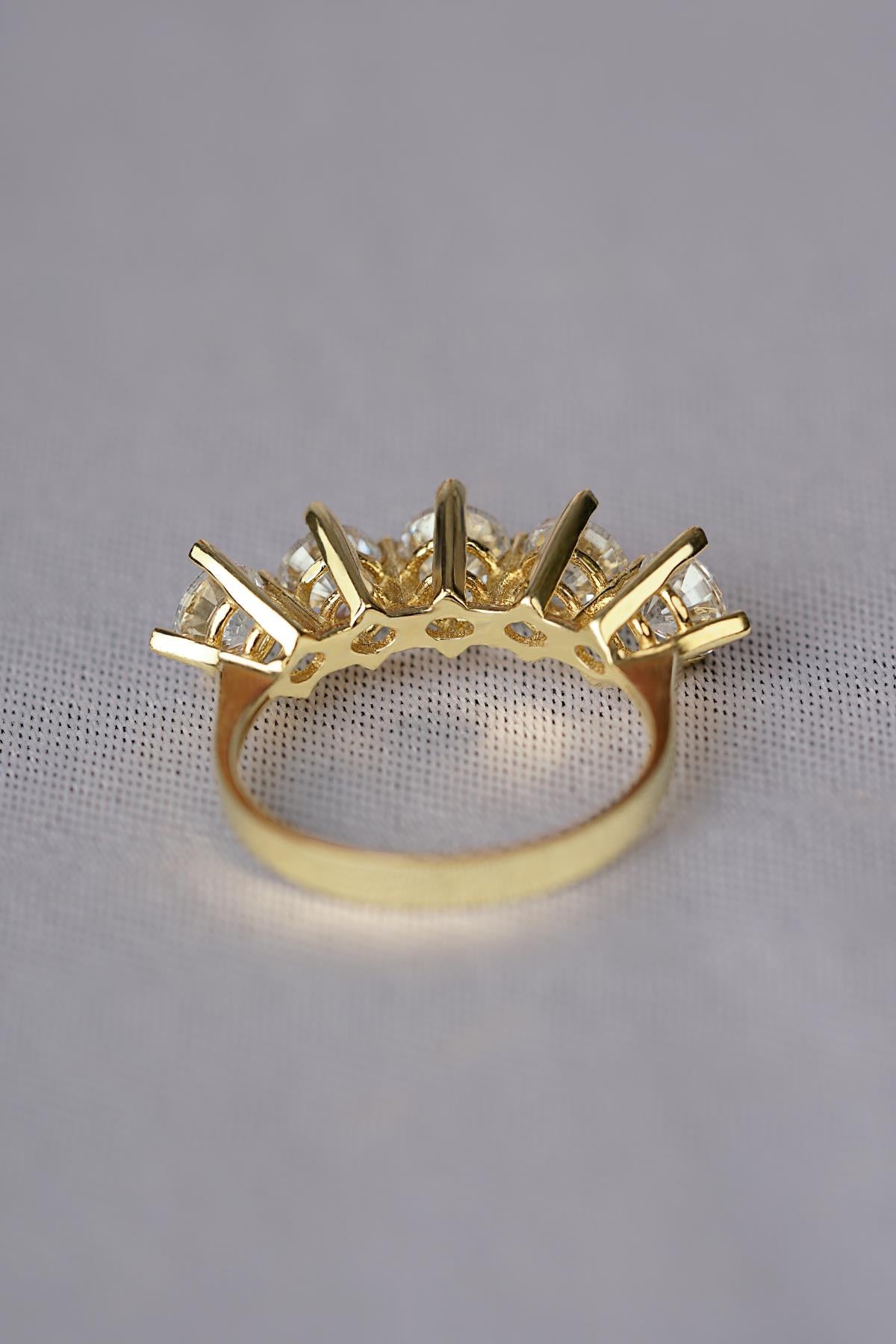 14ct Gold 5 Stone Ring