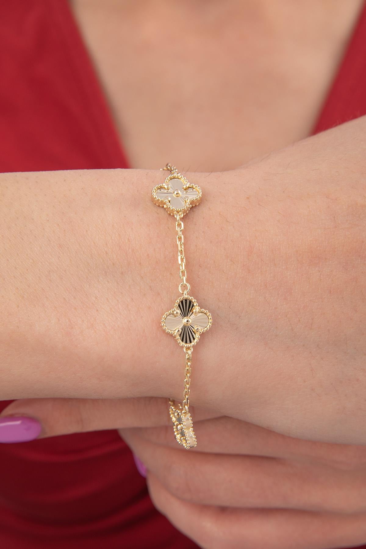 14K Gold 5 Sunburst Clover Bracelet