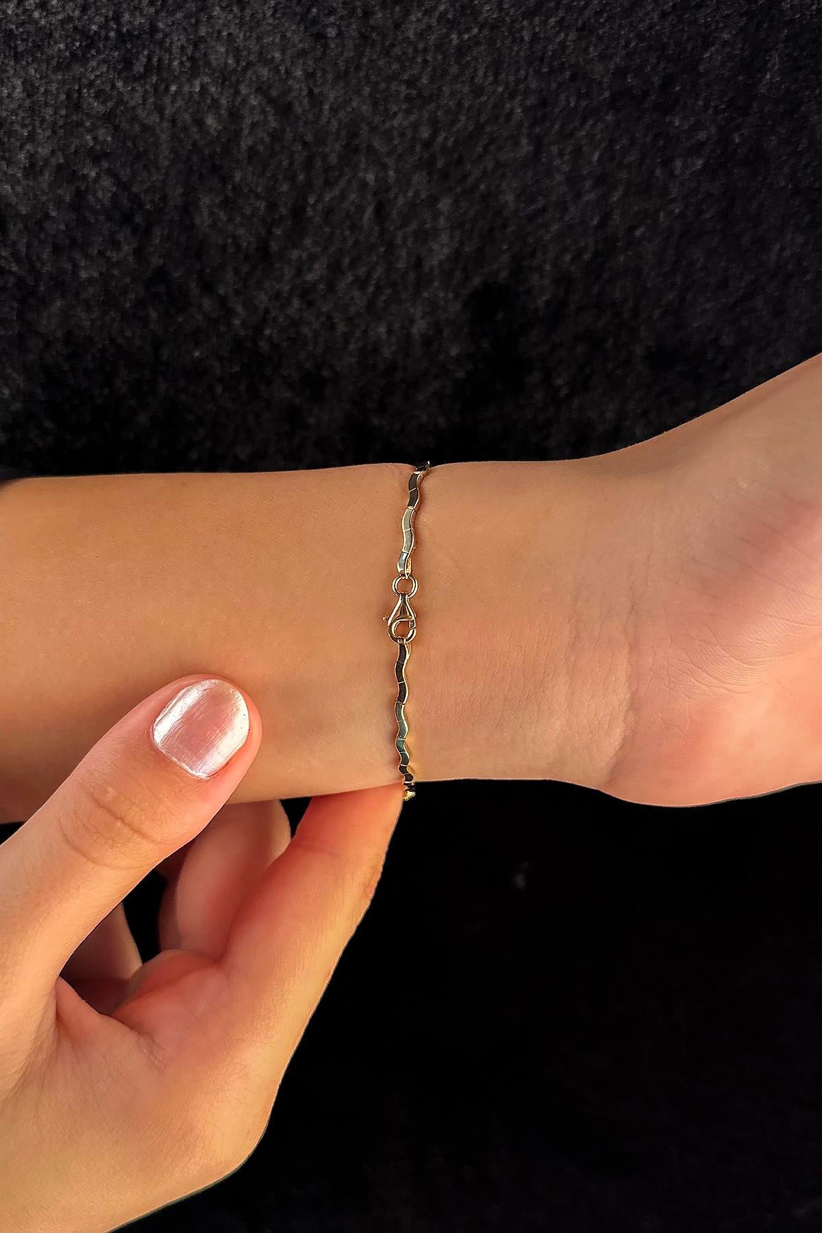 14ct Gold Art Wavy Bracelet