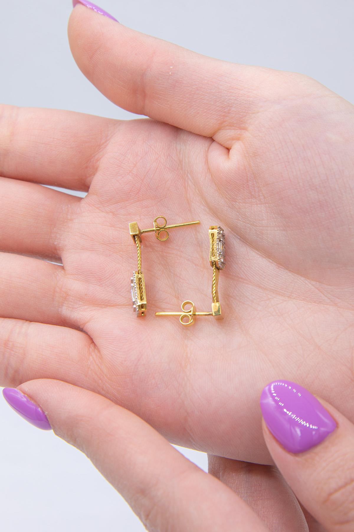 14ct Gold Baguette Drop Stud Earrings