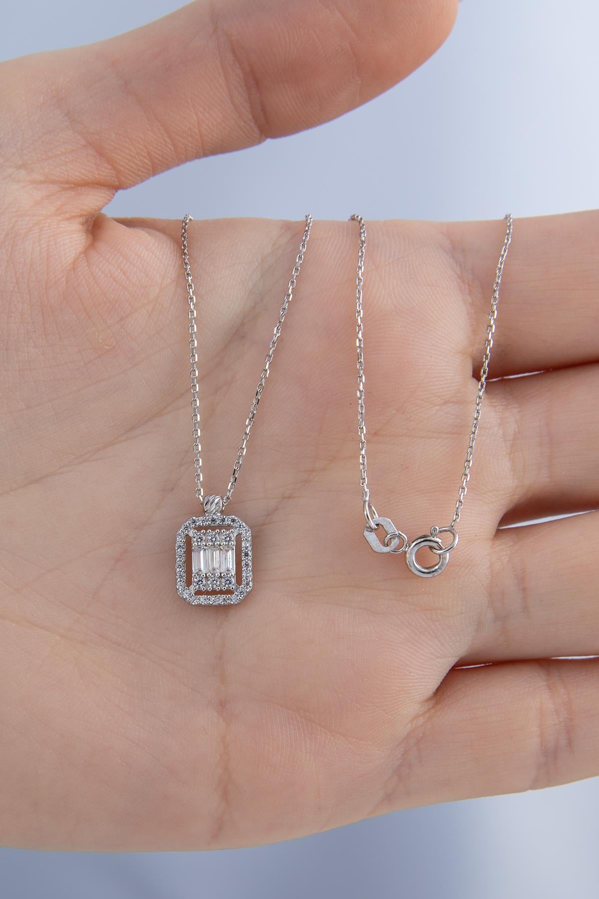 14ct Gold Baguette Necklace