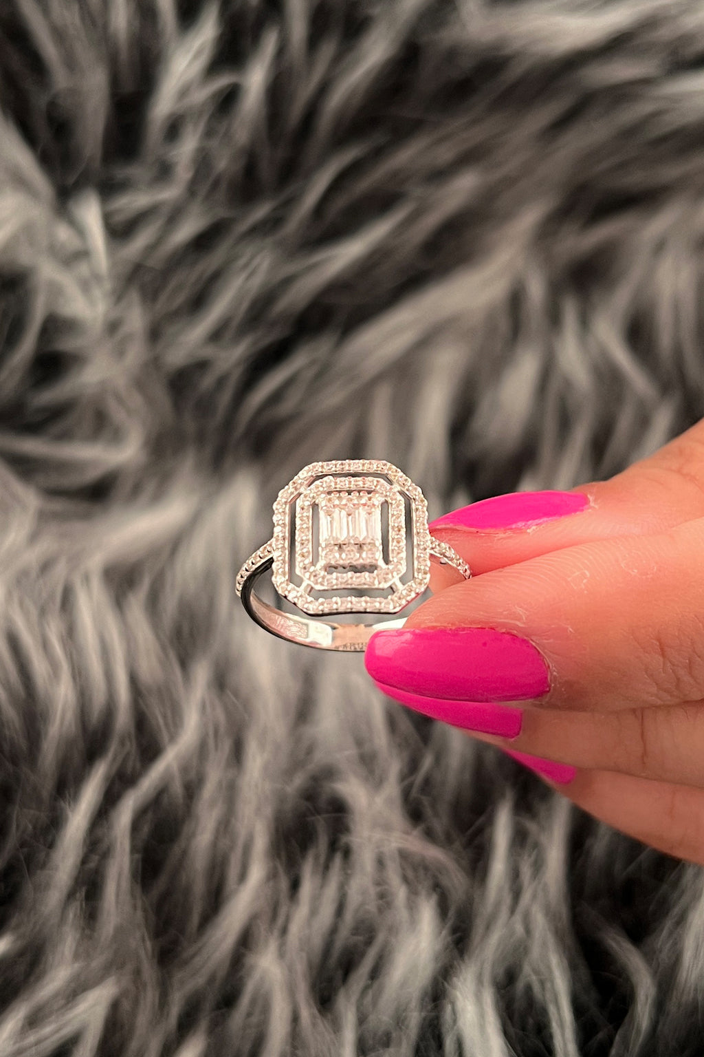 14ct Gold Baguette Ring