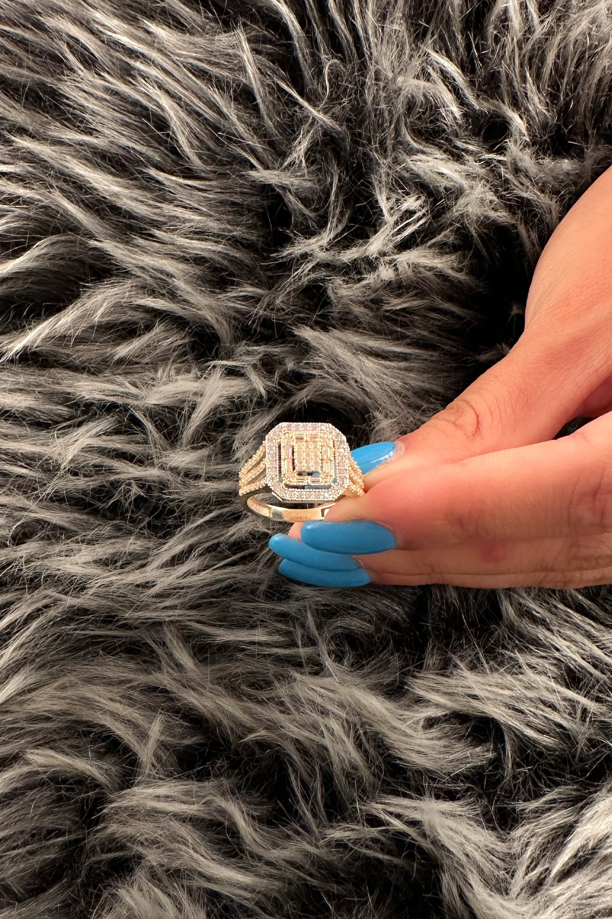 14ct Gold Baguette Square Row Ring