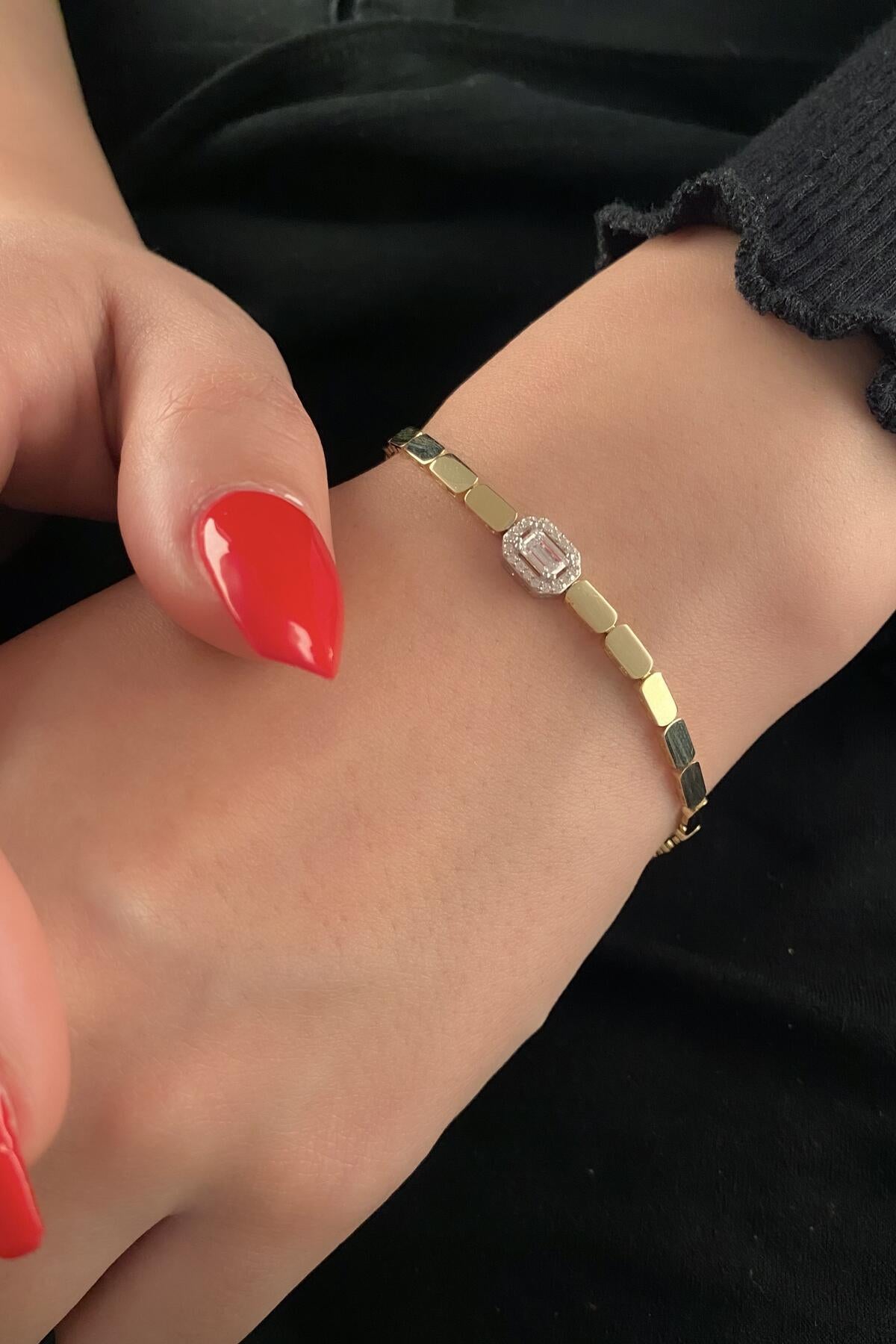 14ct Gold Baguette Stone Detail Honeycomb Bracelet