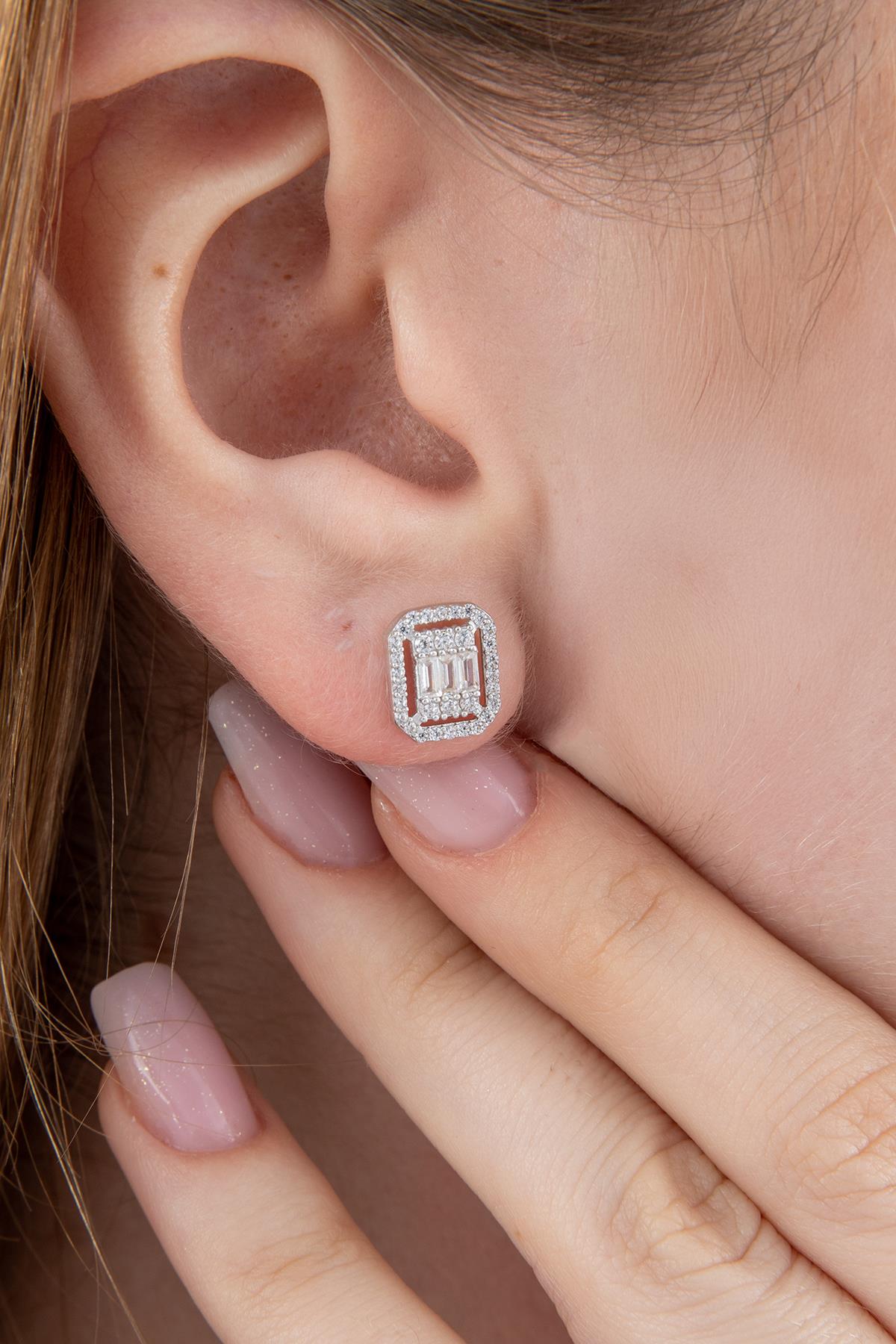 14ct Gold Baguette Stud Earrings