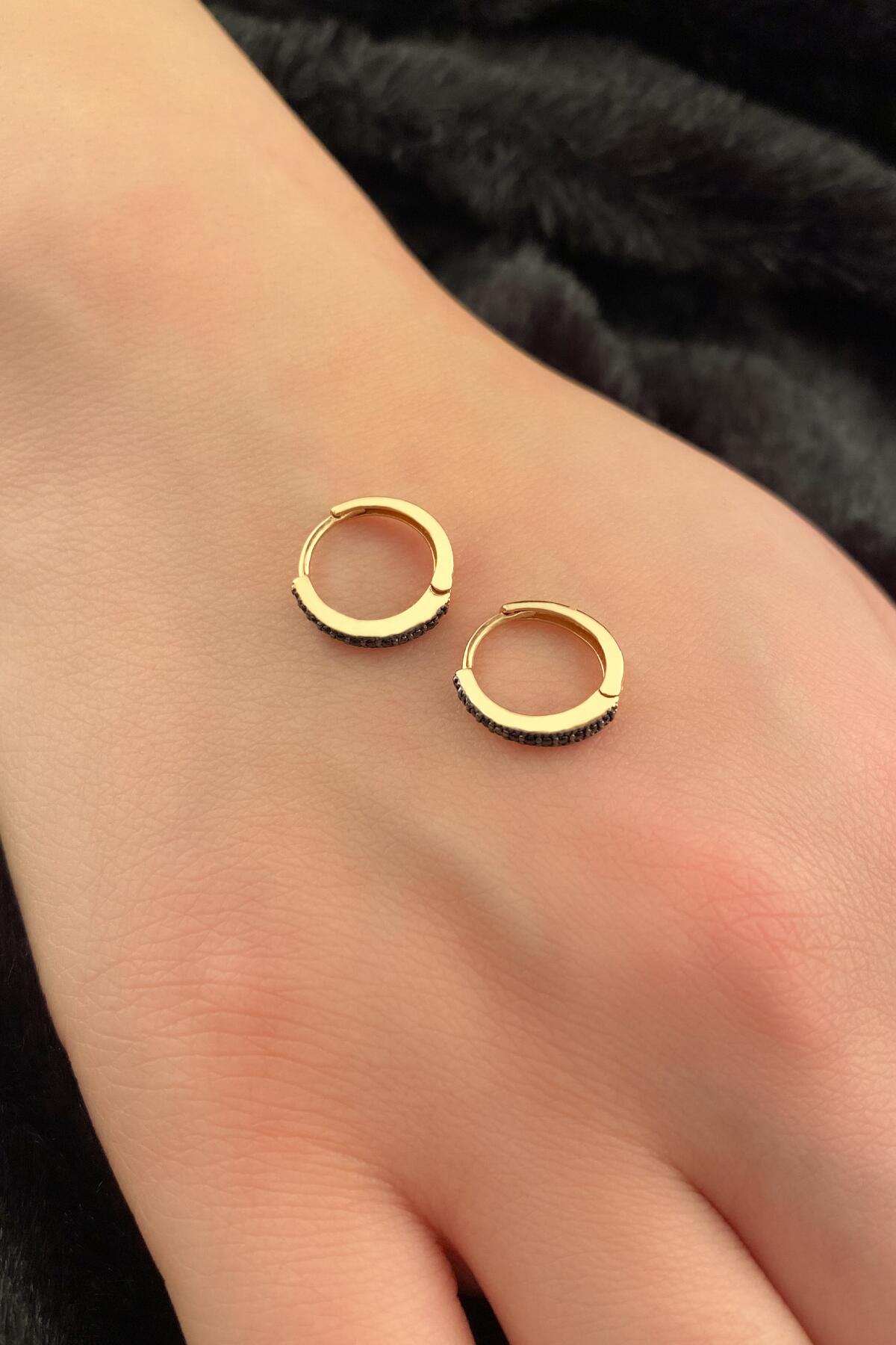 14ct Gold Black Stone Huggie Hoop Earrings