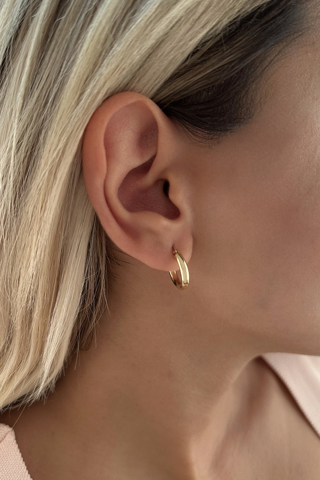 14ct Gold Chunky Tube Earrings 10