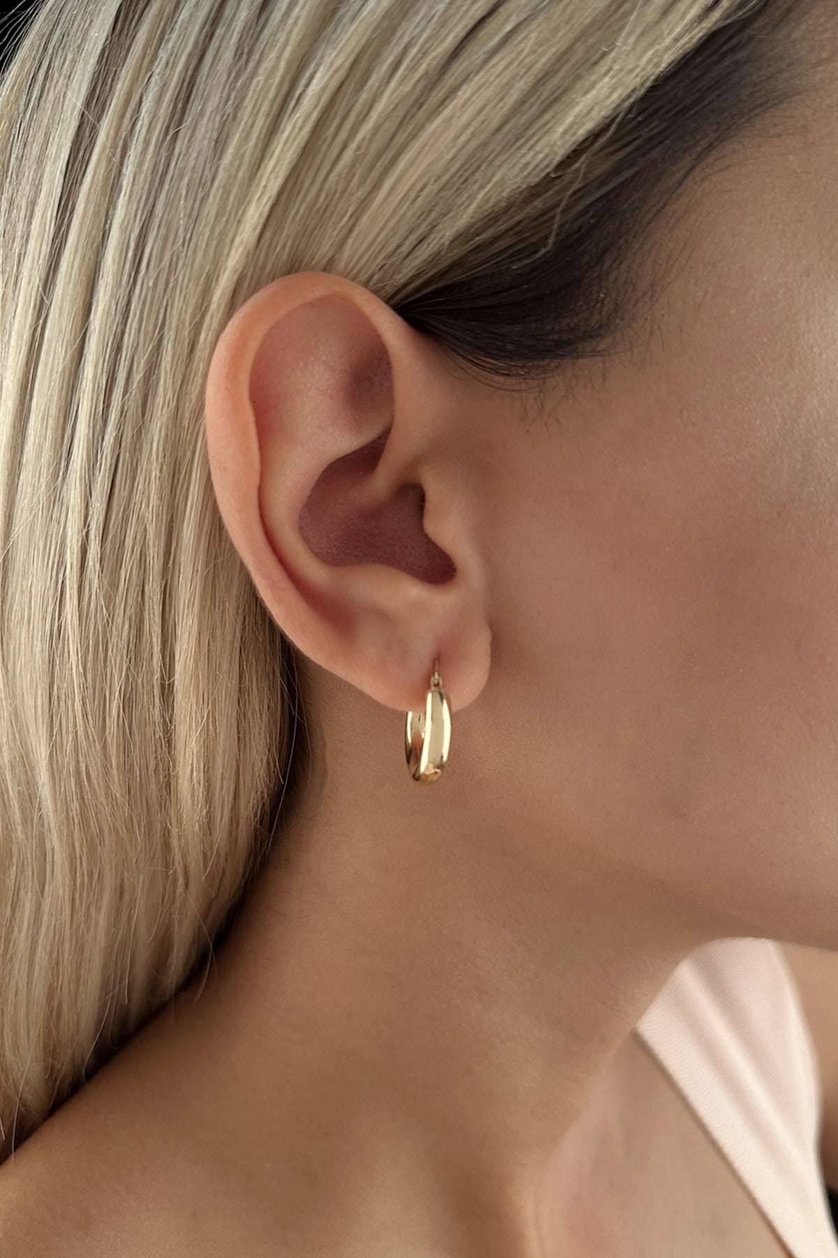 14K Gold Chunky Tube Earrings 8