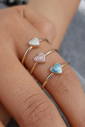 14ct Gold Colored Enamel Heart Shaped Ring